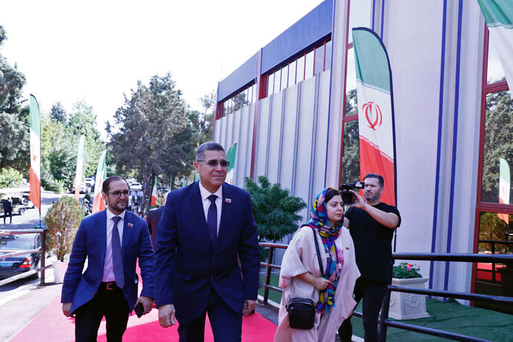 Photos/Opening ceremony of 17th IranPlast International Exhibition