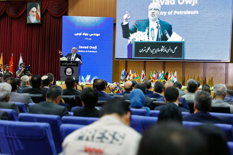 Photos/Opening ceremony of 17th IranPlast International Exhibition